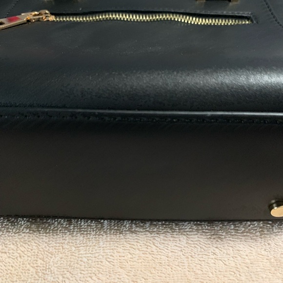 Madison West NWOT Black and Gold Purse w/ Cross Body Strap - Picture 3 of 6